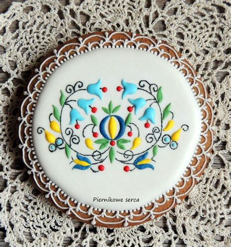 Kashubian embroidery | Cookie decorating icing, Fancy cookies, Cookie decorating