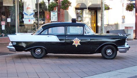 File:1955 Chevrolet police car.jpg - Wikimedia Commons
