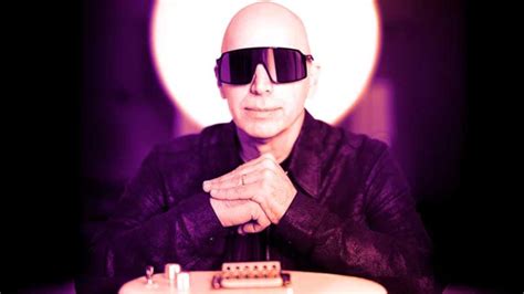 Joe Satriani's Top Ten Tips for Guitarists | GuitarPlayer