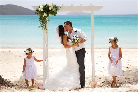 St Thomas Wedding: Magen's Bay Beach — CROWN IMAGES