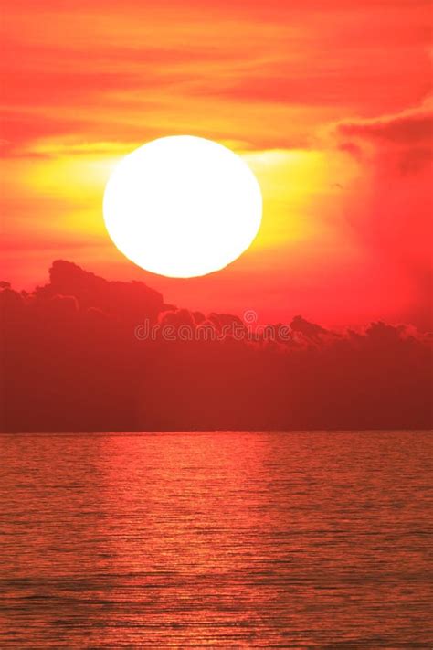 Big Sun on sunset stock image. Image of circle, beauty - 55873651