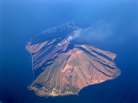 stromboli - a photo on Flickriver