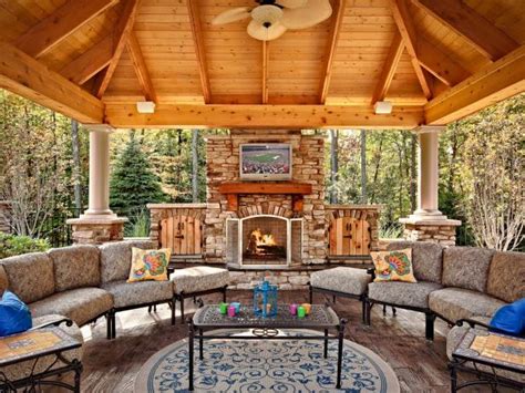 Outdoor Fireplace Plans | HGTV