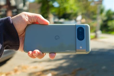 Google Pixel 8 Review: Great Camera, But the AI…