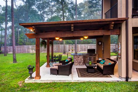 7 Outdoor Entertaining Areas to Maximize Your Space | Creekstone