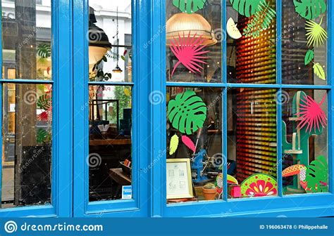 London, England - May 3 2019 : Covent Garden District Editorial Stock Photo - Image of england ...