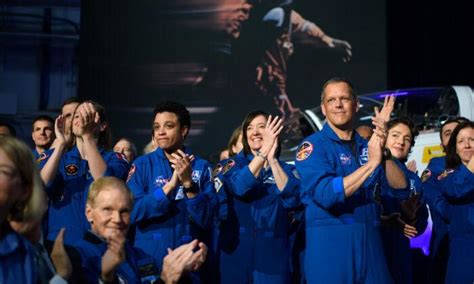 NASA Announces Crew for 2024 Flight Around the Moon | The Epoch Times