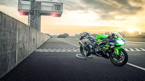 Kawasaki Ninja ZX6R Wallpapers | BadAssHelmetStore