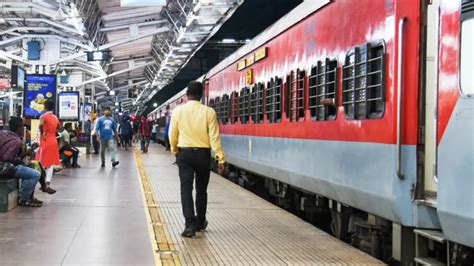 World Toilet Day: Here Is How Toilet Facility Started In Trains In ...