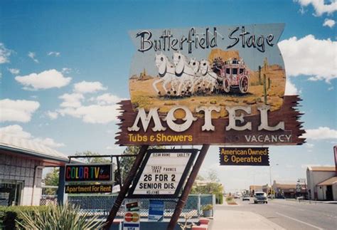 Motel located in Deming, NM. This motel is named after the Butterfield Overland Stagecoach line ...