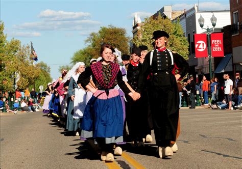 Dutch Dancers Visit the Zeeland Museum - April 24, 2017 - Zeeland Historical Society