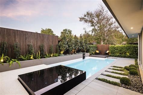 18 Inventive Pool Fence Ideas for Residential Homes