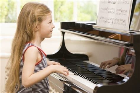 Beneficios que trae a los niños estudiar música