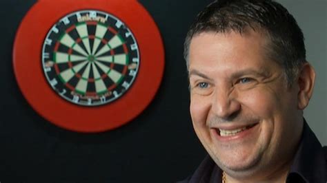 Darts champion Gary Anderson breaks the mould | Newshub