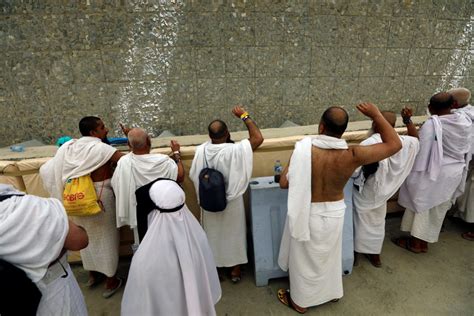 Muslims at haj converge on Jamarat for ritual stoning of the devil