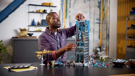 LEGO Unveils Marvel Avengers Tower | The Pop Insider