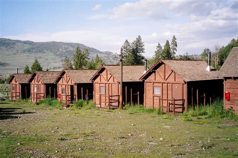 Mammoth hot springs hotel cabins yellowstone national park lodges – Artofit