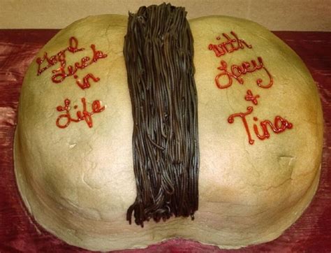 Weird Birthday Cakes (21 pics)