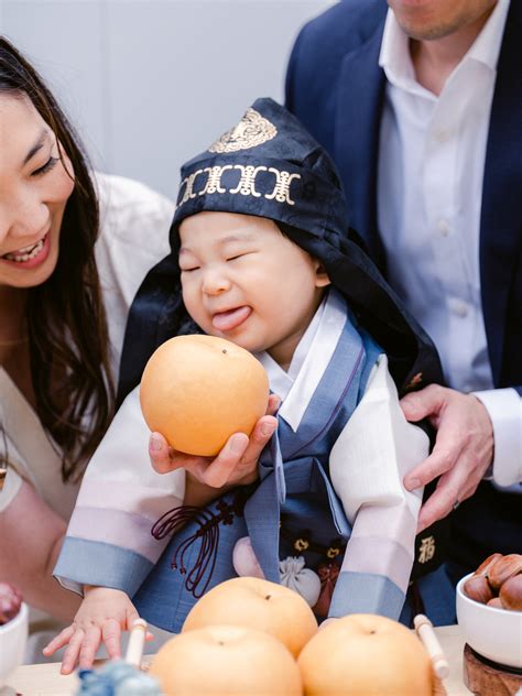 How to Celebrate Dol - Korean First Birthday Traditions - Caroline Tran Photography