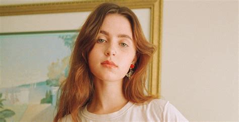 Clairo – ‘Sofia’ song review – The Gig Archive