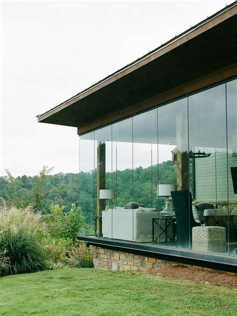 Euro Vogue Inspired Wedding at The Barn Smith Lake, Alabama - bradenyoungphoto.com