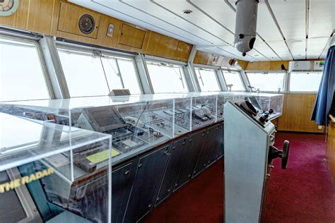 Dubai's QE2 opens the 'bridge' visitors - Arabianbusiness