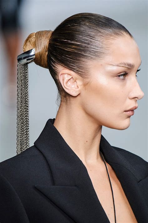 Mugler Spring 2020 Fashion Show Details | The Impression Sleek ...