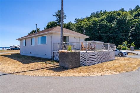 Beachcomber RV Park | Unique Properties