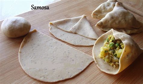 Take Pleasure of This Rainy Season with the Spicy Indian Samosa | SAGMart