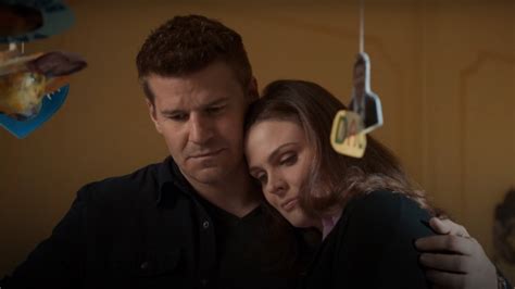 Why Brennan's Pregnancy On Bones Split Fans