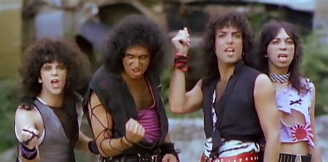 Kiss – 'Lick It Up' Official Music Video | The '80s Ruled