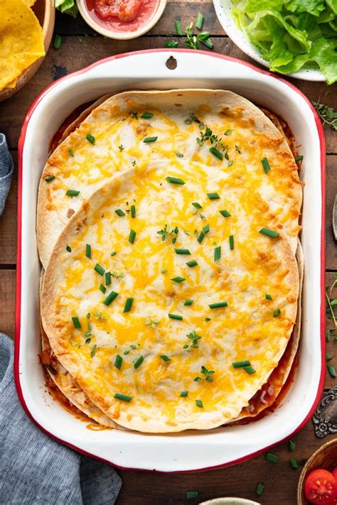 4-Ingredient Chicken Quesadilla Casserole - The Seasoned Mom