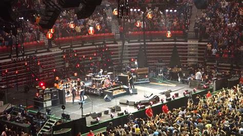 Pearl Jam Lightning Bolt Tour -Viejas Arena SDSU San Diego 11/21/2013 - YouTube