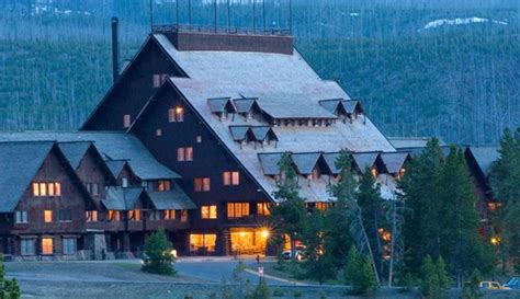 Historic Old Faithful Inn. Photo by Jeff Vanuga | Historic hotels, Yellowstone national park ...