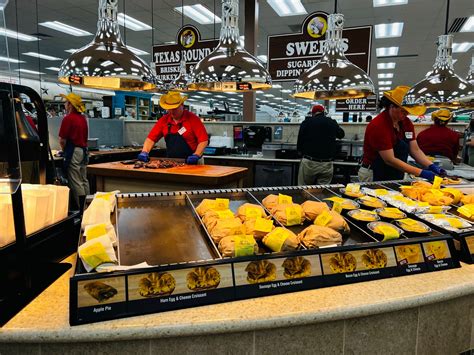 Brisket Tacos at Buc-ee’s – Adairsville, GA - Barbecue Bros