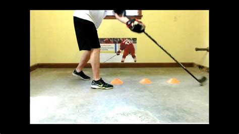 Hockey Player Stickhandling Drills for Off-Ice Training - YouTube