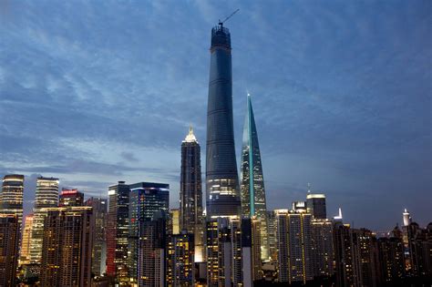Shanghai Tower Enters Final Stage of Construction | ArchDaily