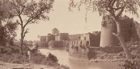 Gulbarga Fort |Tomb of Kwaja Bande Nawaz| Jami Masjid | Bahmanis