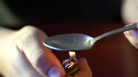 Man Preparing Dose of Cocaine Stock Footage Video (100% Royalty-free) 1006746397 | Shutterstock