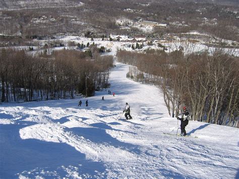 Skiing the bumps at Camelback Mountain Resort! #MyCamelback | Skiing at Camelback | Pinterest ...