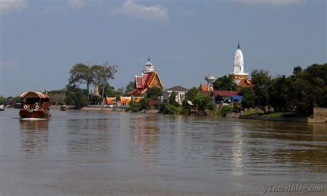 Ayutthaya Day Trip From Bangkok [A Complete Guide]