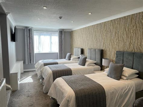 Revelstoke Hotel Deals & Reviews, Bridlington | LateRooms.com