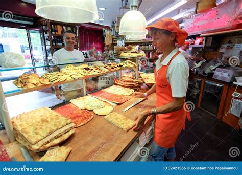 Pizza Baker Making Fresh Pizza Editorial Image | CartoonDealer.com #60518216