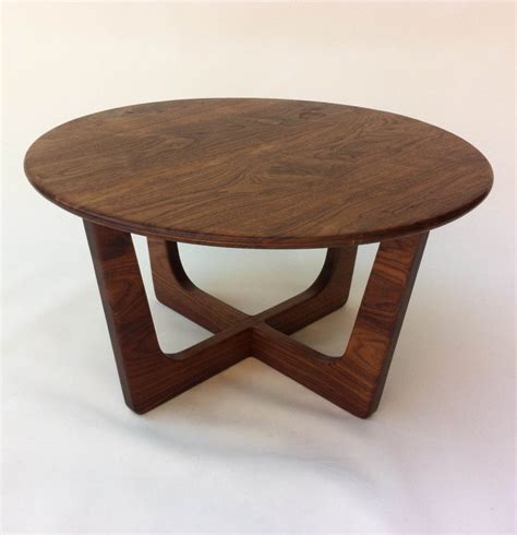 Why Mid-Century Modern Round Coffee Tables Are The Perfect Addition To ...