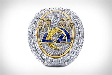 LA Rams Super Bowl Championship Ring | Uncrate