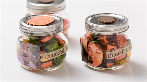 Make Thanksgiving candy jars for sweet Thanksgiving table treats