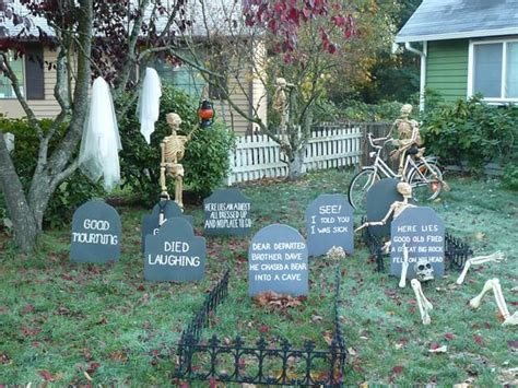 How to Make a Halloween Graveyard! – The Budget Decorator