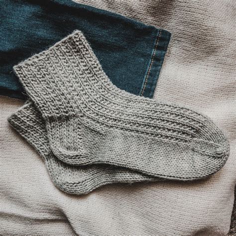 Cosy Wafer Socks, easy cabin sock knitting pattern — Whileberry ...