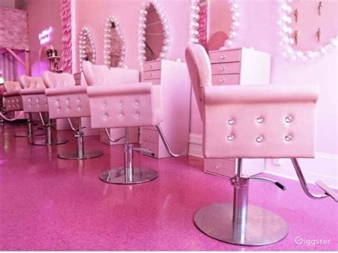 Downtown Pink Palace | Rent this location on Giggster