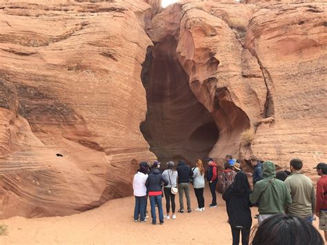 Antelope Canyon Upper Tour Groups - PhilaTravelGirl